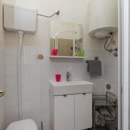 Apartment Sweetest Thing